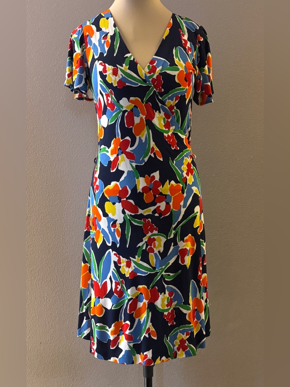 Lauren Ralph Lauren Floral V-Neck Short Sleeve Dress in Navy Colorful Size M